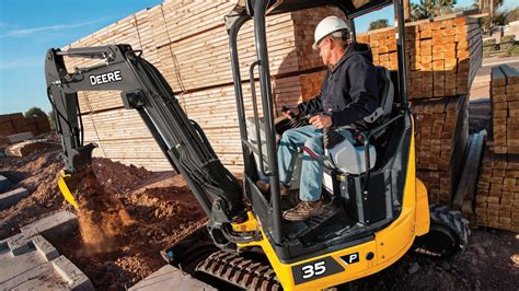 John Deere 35G Compact Excavator vs. Kubota KX91